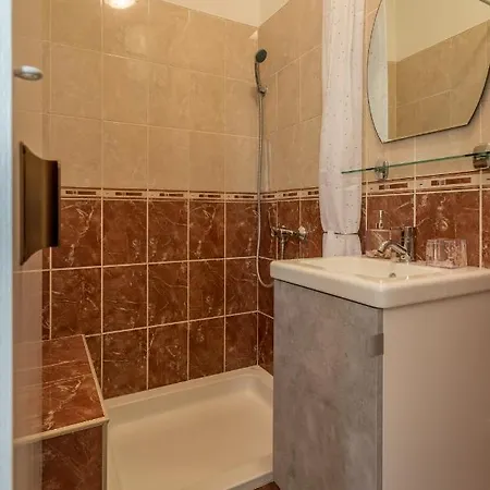 Drago Kovacic * أوميس