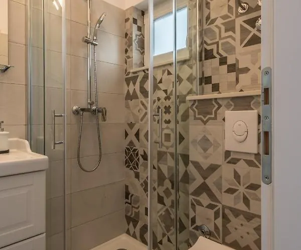 Drago Kovacic Διαμέρισμα Omiš